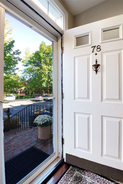 78 Marjorie Ct, Manhasset, NY, 11030-1900 | Card Image