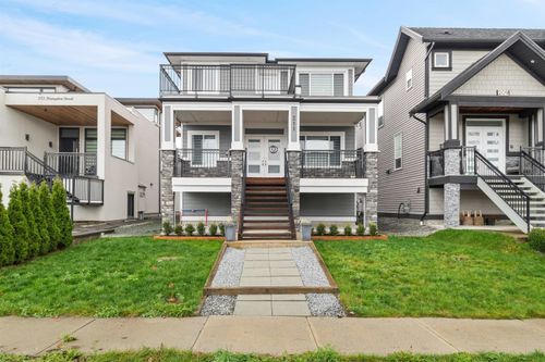 211 Hampton St, New Westminster, BC, V3M0K2 | Card Image
