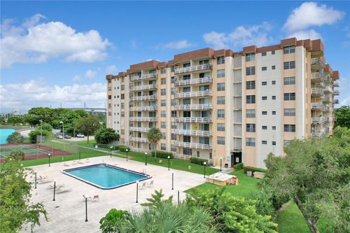 apt-701-15600 Nw 7th Ave, Miami, FL, 33169-6228 | Card Image