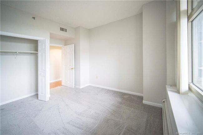 APT-403 - 235 E River Dr, Condo with 3 bedrooms, 2 bathrooms and null parking in East Hartford CT | Image 13