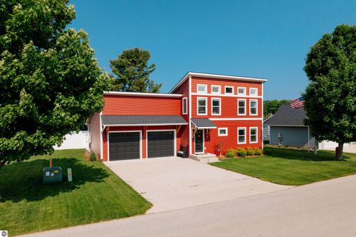 11574 S Sunset Dr, Empire, MI, 49630-5000 | Card Image