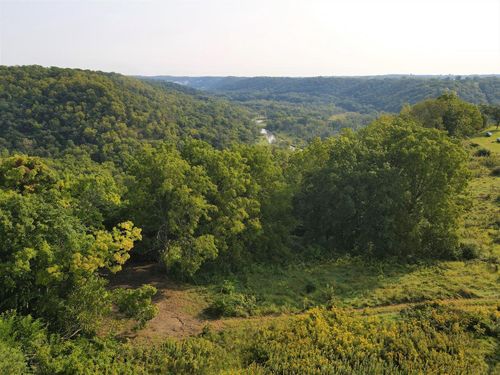 000 Skyview Lane, Eastman, WI, 54626 | Card Image