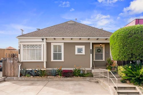 22 Front St, San Diego, CA, 92101 | Card Image