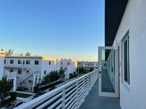 apt-305-6416 Nw 102nd Ct, Doral, FL, 33178-4691 | Card Image