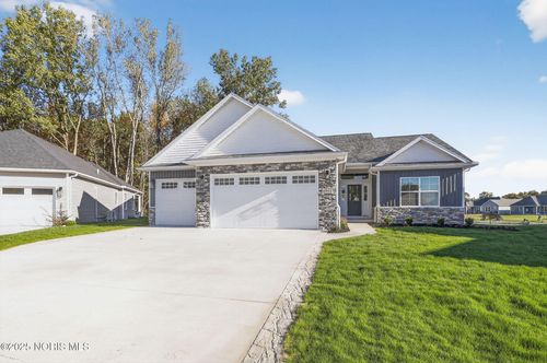 6951 Red Stag Ct, Whitehouse, OH, 43571-8907 | Card Image