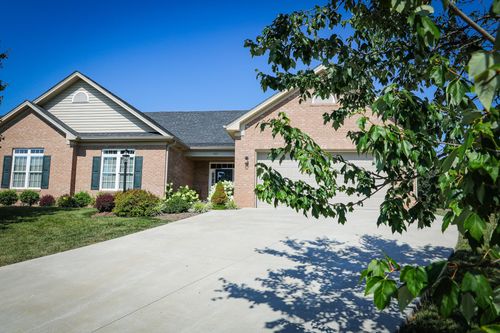 325 Laurel Wood Run, WAYNESBORO, VA, 22980-7410 | Card Image