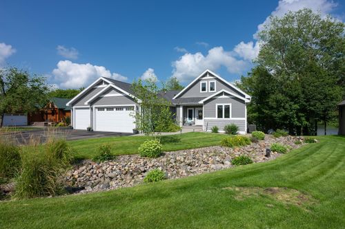 3981 Queens Rd Se, Alexandria, MN, 56308-9294 | Card Image