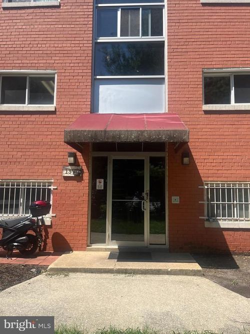 apt-201-1390 Bryant St Ne, WASHINGTON, DC, 20018-1188 | Card Image