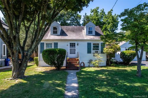 40 Florence Ave, White Plains, NY, 10607-1408 | Card Image