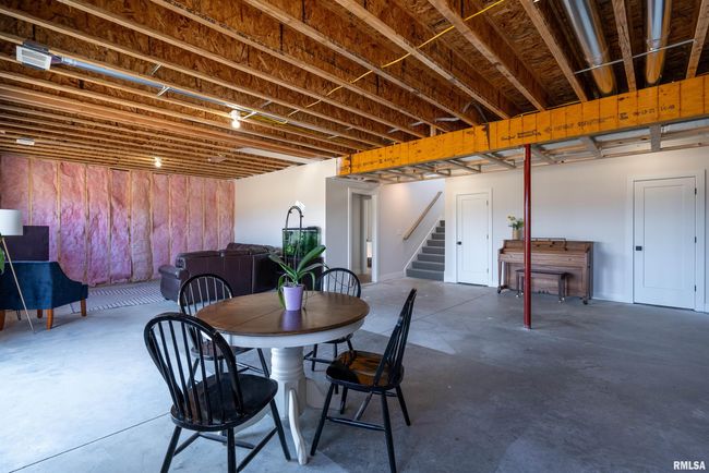 24024 185 Th St, House other with 4 bedrooms, 4 bathrooms and null parking in Bettendorf IA | Image 36
