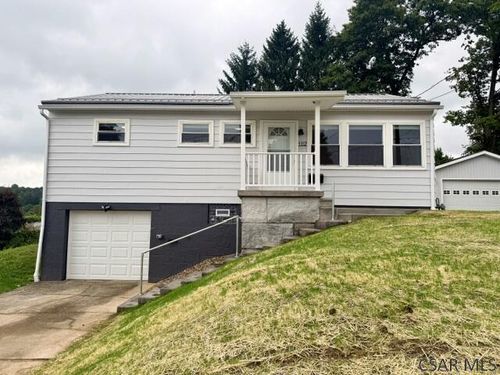 102 Elsie Dr, Johnstown, PA, 15904-1216 | Card Image
