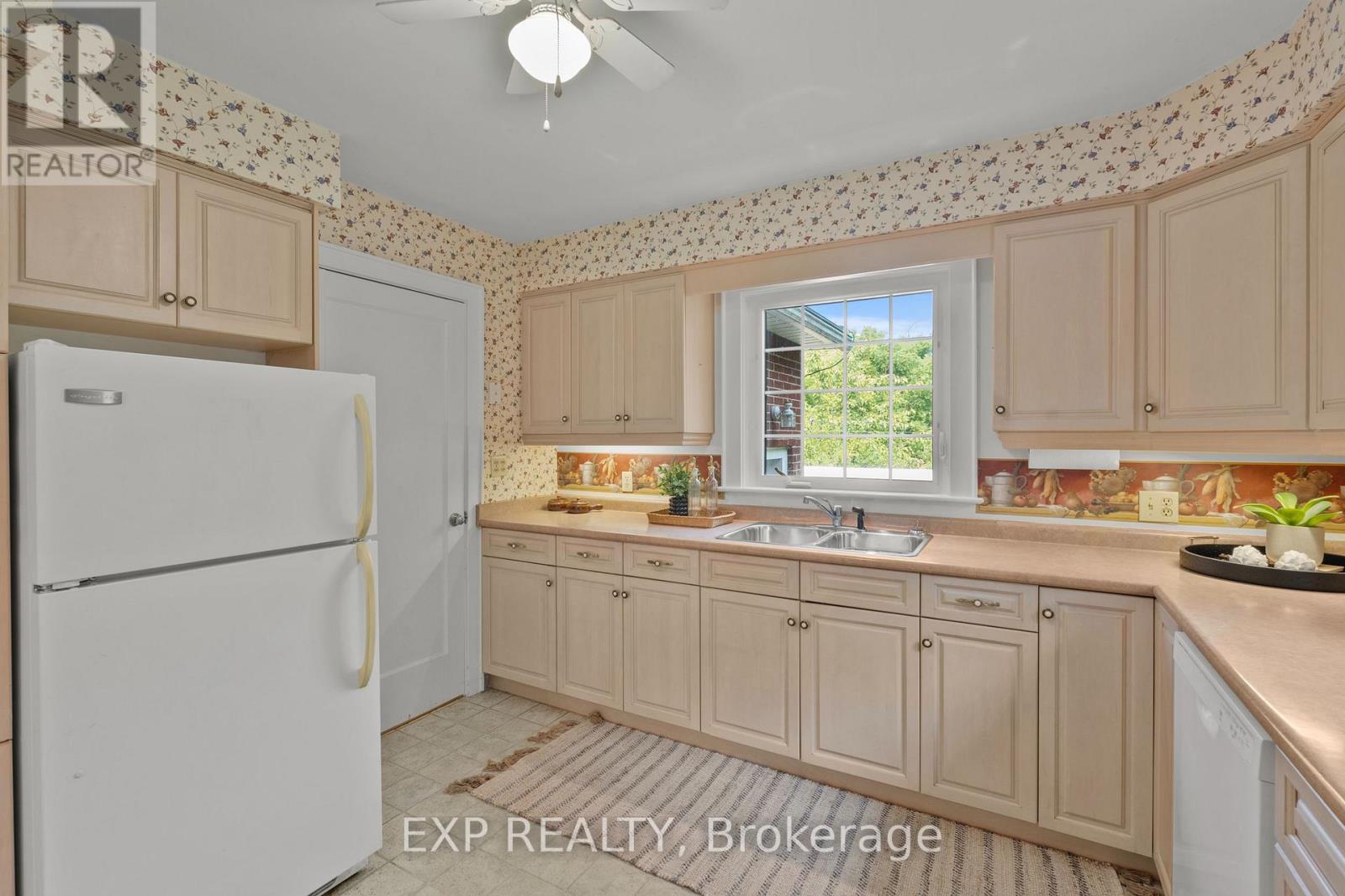 Residential in Wainfleet (Marshville/Winger) 2