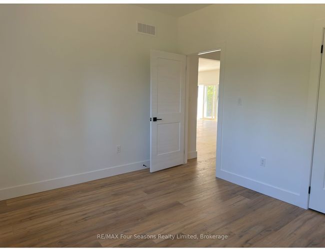31 Trillium Cross, House other with 3 bedrooms, 2 bathrooms and 6 parking in Lions Head ON | Image 17