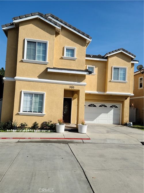300 Lampman Way, Placentia, CA, 92870 | Card Image