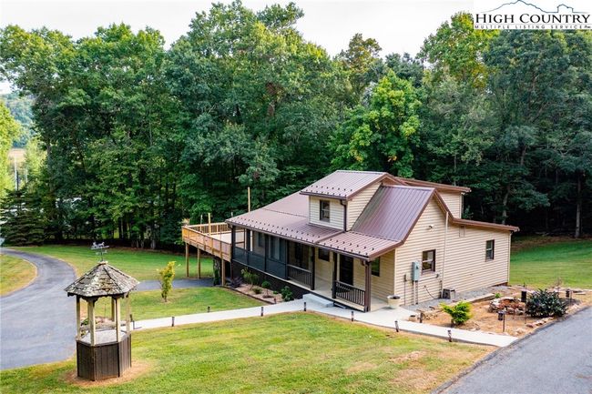 337 Pioneer Rdg, House other with 3 bedrooms, 2 bathrooms and null parking in Sparta NC | Image 44