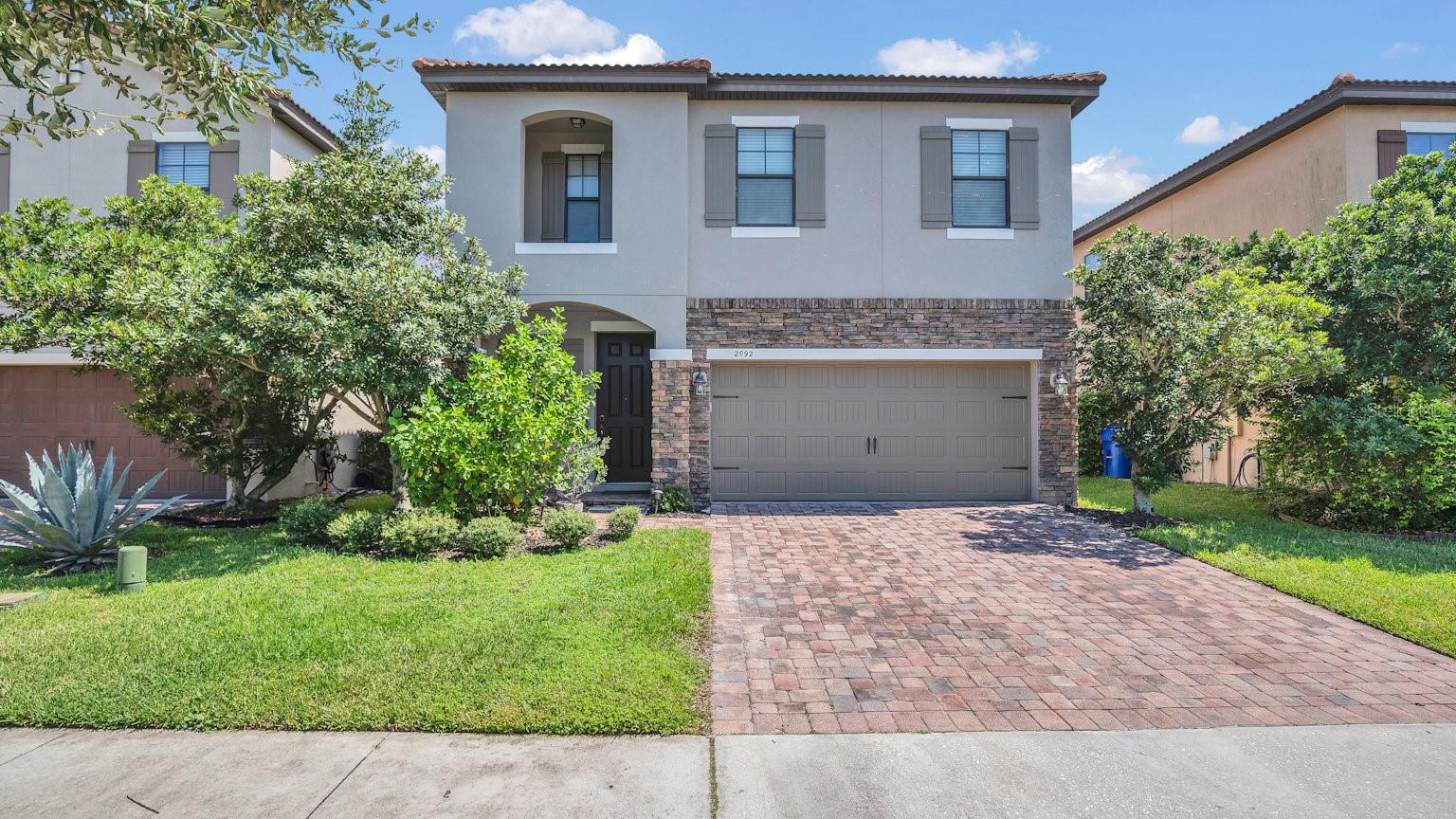Leather Fern Dr, Ocoee, FL 34761