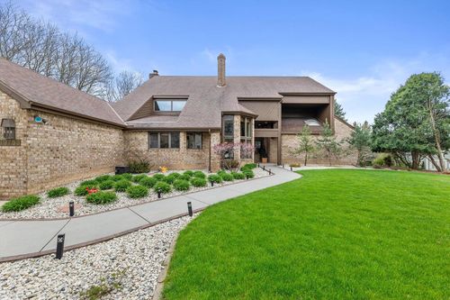19755 Brian Drive, BROOKFIELD, WI, 53045 | Card Image