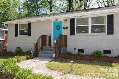 1828 Finchley Dr, Charlotte, NC, 28215-2904 | Card Image