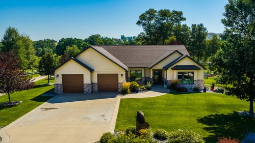 49 Club House Dr, Sheridan, WY, 82801-9001 | Card Image