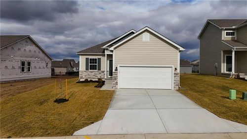 12428 S Aspen Lane, Lee's Summit, MO, 64086 | Card Image