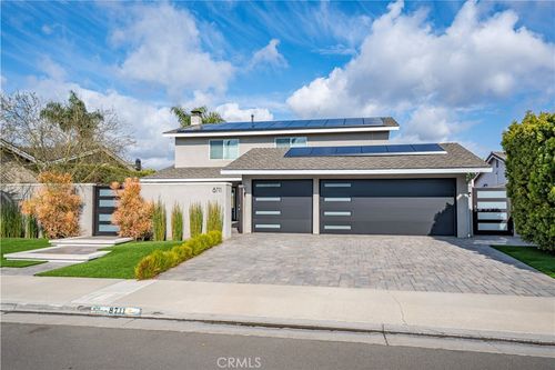 8711 Mossford, Huntington Beach, CA, 92646 | Card Image