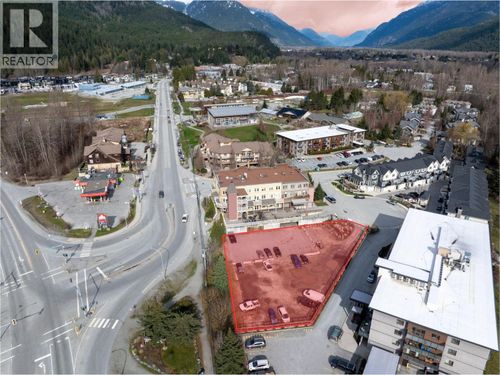 7340 Crabapple Court, Pemberton, BC, V0N2L1 | Card Image