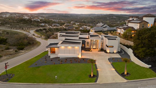23703 Verona Cyn, House other with 4 bedrooms, 5 bathrooms and null parking in San Antonio TX | Image 4
