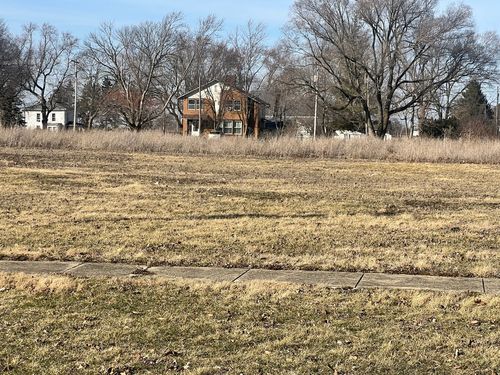 329 E 5th Ave, Rankin, IL, 60960-7012 | Card Image