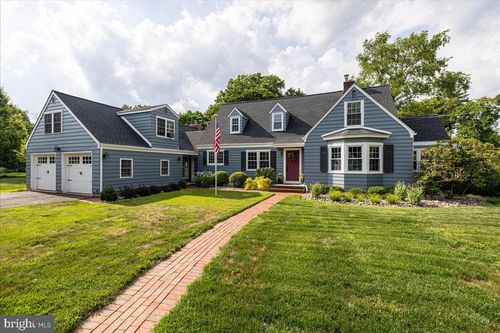 6 E School Ln, YARDLEY, PA, 19067-3232 | Card Image