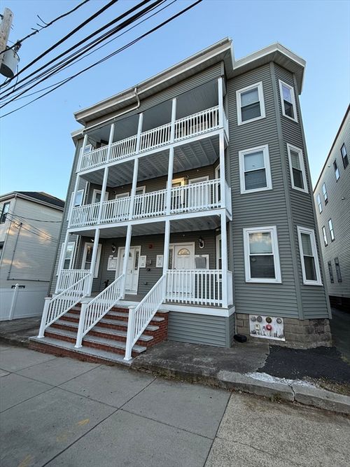 40-42 Dehon St, Revere, MA, 02151-2806 | Card Image