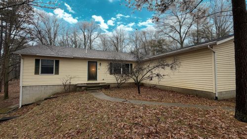 7585 Tree Top Lane, Pigeon, MI, 48755 | Card Image