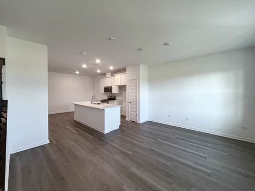 2114 Bodega Rd, Oswego, IL, 60543-4552 | Card Image
