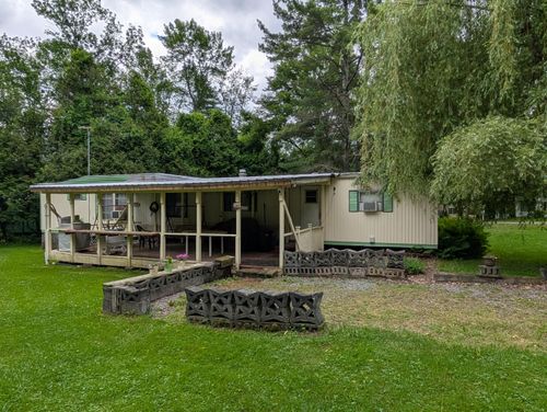 27 Elm Ave, Willsboro, NY, 12996-4033 | Card Image