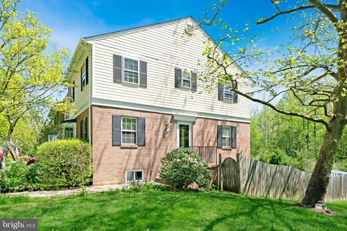 9239 Sand Creek Ct, BURKE, VA, 22015-3355 | Card Image