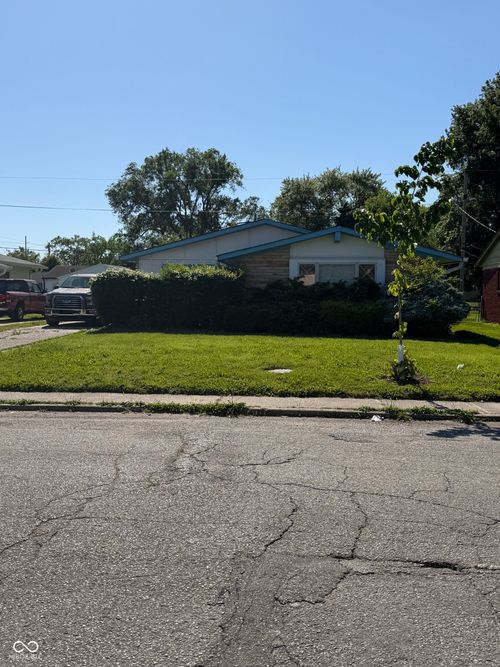 2526 Hillside Ave, Indianapolis, IN, 46218-2756 | Card Image