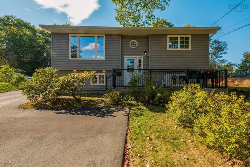 3 Dartmoor Cres, Bedford, NS, B4A2K4 | Card Image