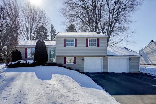 285 N Creek Xing, Greece, NY, 14612 | Card Image