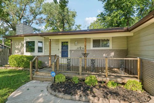 1713 Terry Ln, Andover, KS, 67002-9484 | Card Image