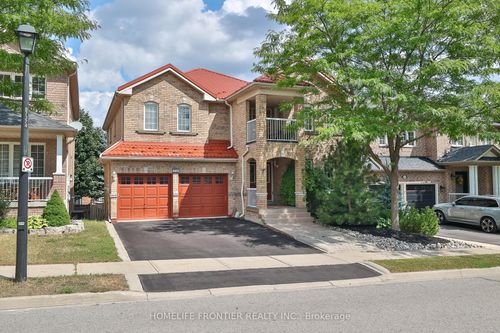 110 Red River Cres, Newmarket, ON, L3X2R1 | Card Image