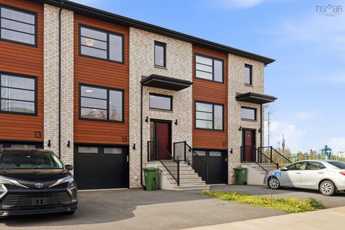 15 Glenn Drive, Lantz, NS, B2S0K1 | Card Image