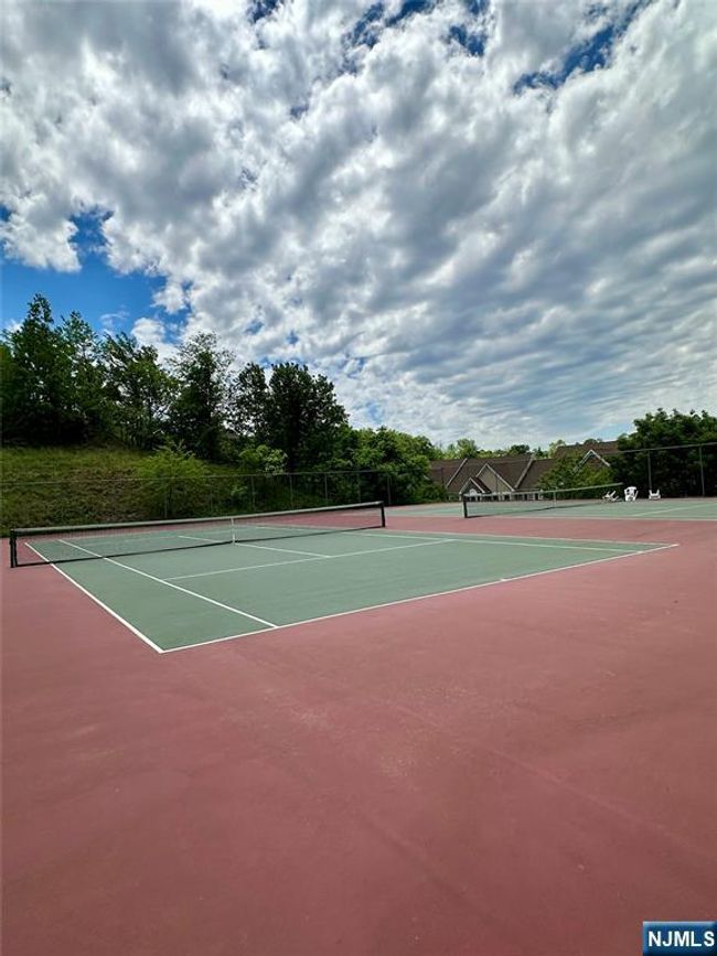 35 Magnolia Way, House attached with 3 bedrooms, 3 bathrooms and null parking in North Haledon NJ | Image 39