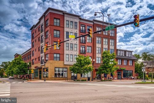 apt-202-1107 S Walter Reed Dr, Arlington, VA, 22204-4371 | Card Image
