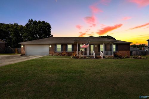 1111 Way Thru The Woods Sw, Decatur, AL, 35603-1243 | Card Image
