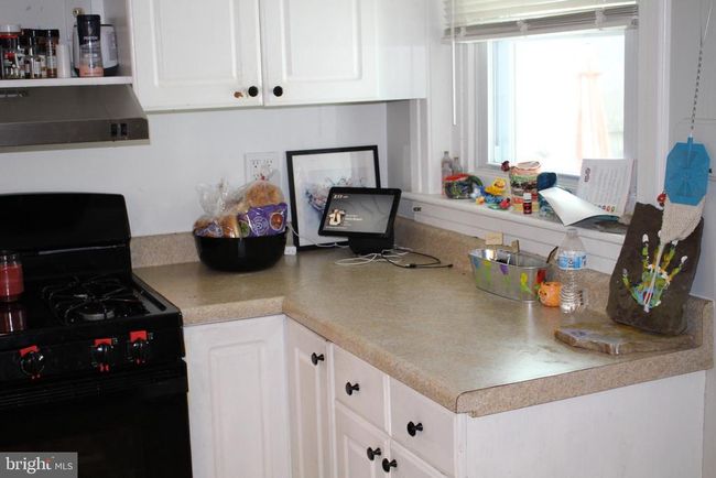 409 N York St, Home with 3 bedrooms, 1 bathrooms and null parking in POTTSTOWN PA | Image 11