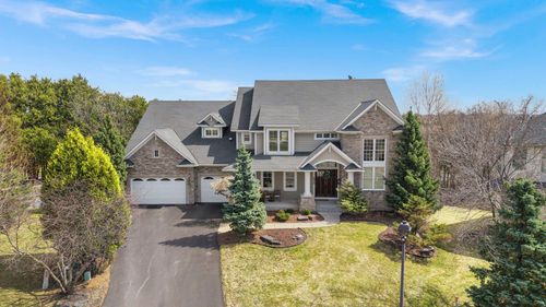 2020 Edgewood Ct, Chanhassen, MN, 55317-4577 | Card Image