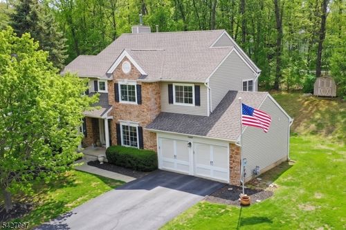 110 Connelly Ave, Budd Lake, NJ, 07828-2534 | Card Image