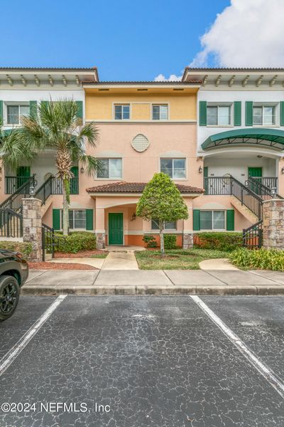 1802 - 9745 Touchton Road, Condo with 3 bedrooms, 2 bathrooms and null parking in Jacksonville FL | Image 2