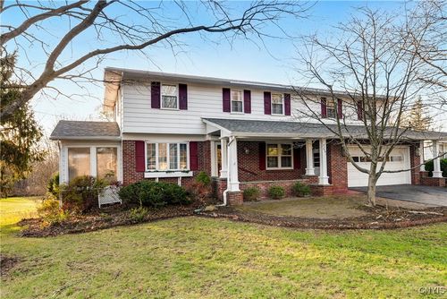 3861 East St, Skaneateles, NY, 13152-9350 | Card Image