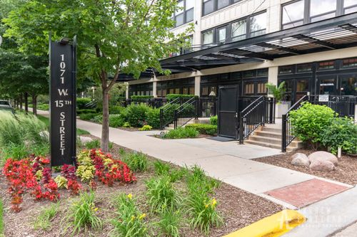 unit-214-1071 W 15th St, Chicago, IL, 60608-2567 | Card Image