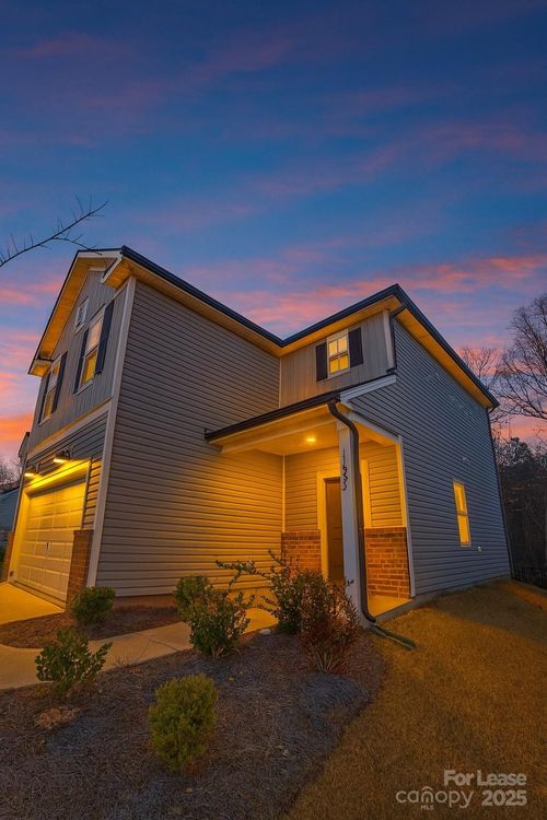 33-11028 Wickenden Way, Charlotte, NC, 28214-0213 | Card Image